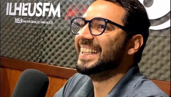 SECRETÁRIO DIZ QUE OBRA DO PARQUE INFANTIL ESTÁ EM PLENO VAPOR E CONCLUI EM MAIO