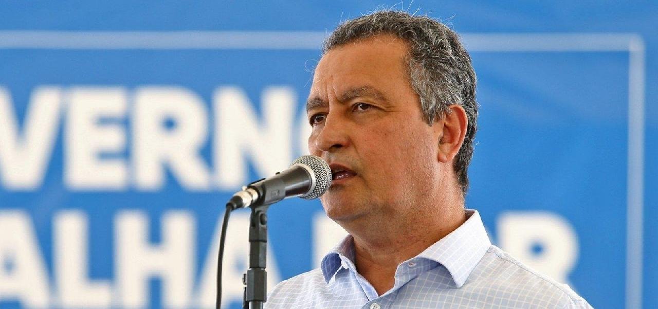 GOVERNADOR DA BAHIA COMEMORA APROVAÇÃO DE USO DEFINITIVO DE VACINA DA PFIZER GOVERNADOR DA BAHIA COMEMORA APROVAÇÃO DE USO DEFINITIVO DE VACINA DA PFIZER