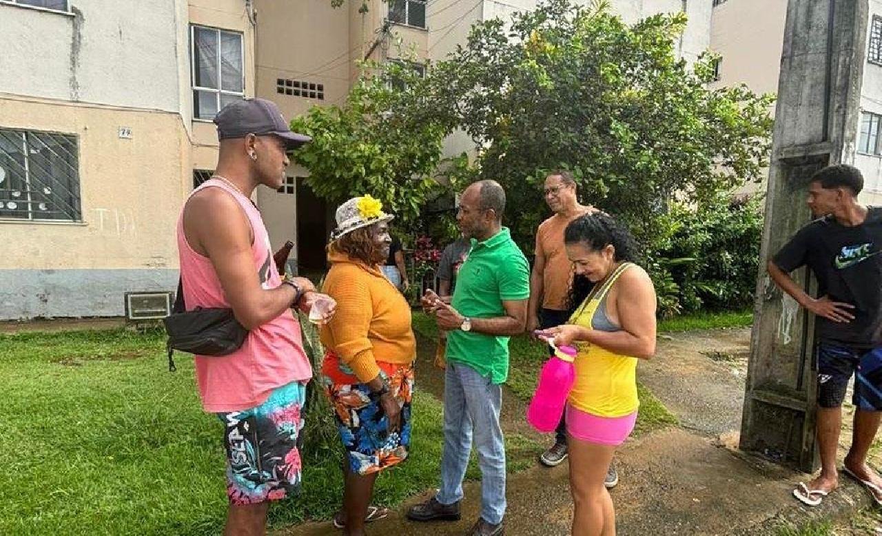 BEBETO REALIZA BATE-PAPO COM MORADORES DO RESIDENCIAL MORADA DO PORTO BEBETO REALIZA BATE-PAPO COM MORADORES DO RESIDENCIAL MORADA DO PORTO