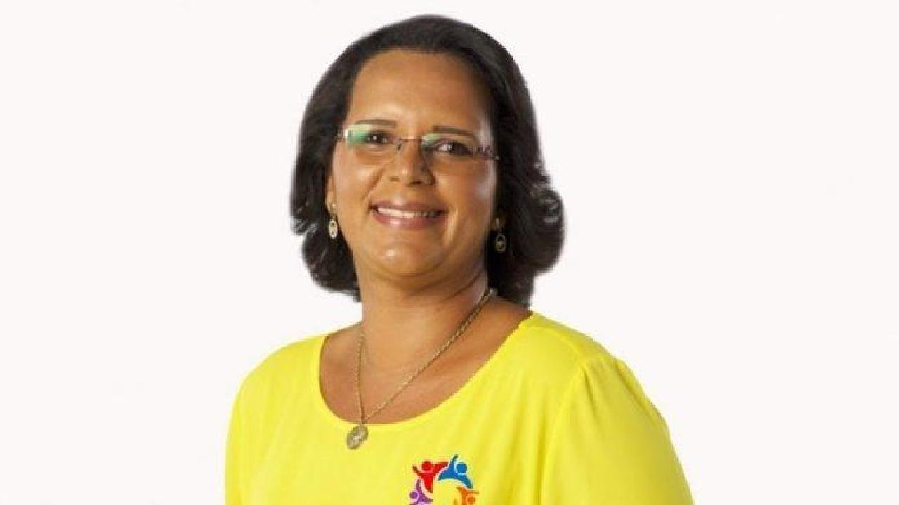 PREFEITA DE ITAPARICA APARECE CHAMANDO POVO DE FOFOQUEIRO E INGRATO PREFEITA DE ITAPARICA APARECE CHAMANDO POVO DE FOFOQUEIRO E INGRATO