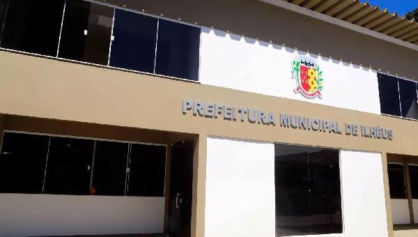 ILHÉUS: TRIBUNAL SUSPENDE DEMISSÃO DOS SERVIDORES DA PREFEITURA