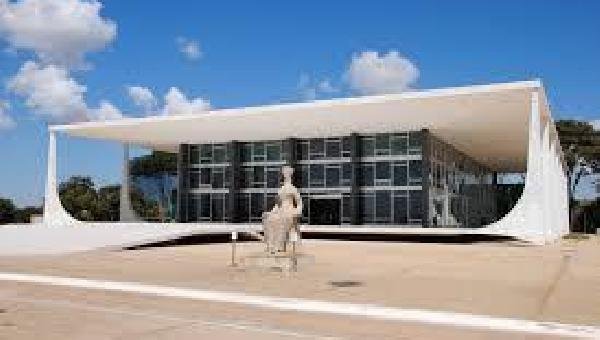 STF ANULA DECISÃO DO TJ-BA QUE ESTENDIA REAJUSTE SALARIAL A PROFESSORES DA BAHIA