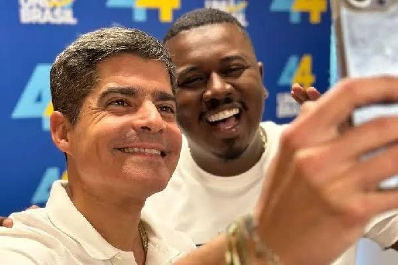 NETO CONFIRMA APOIO DO UNIÃO BRASIL A PANCADINHA E DIZ QUE ELE REPRESENTA “O POVO DO GUETO“ NETO CONFIRMA APOIO DO UNIÃO BRASIL A PANCADINHA E DIZ QUE ELE REPRESENTA “O POVO DO GUETO“