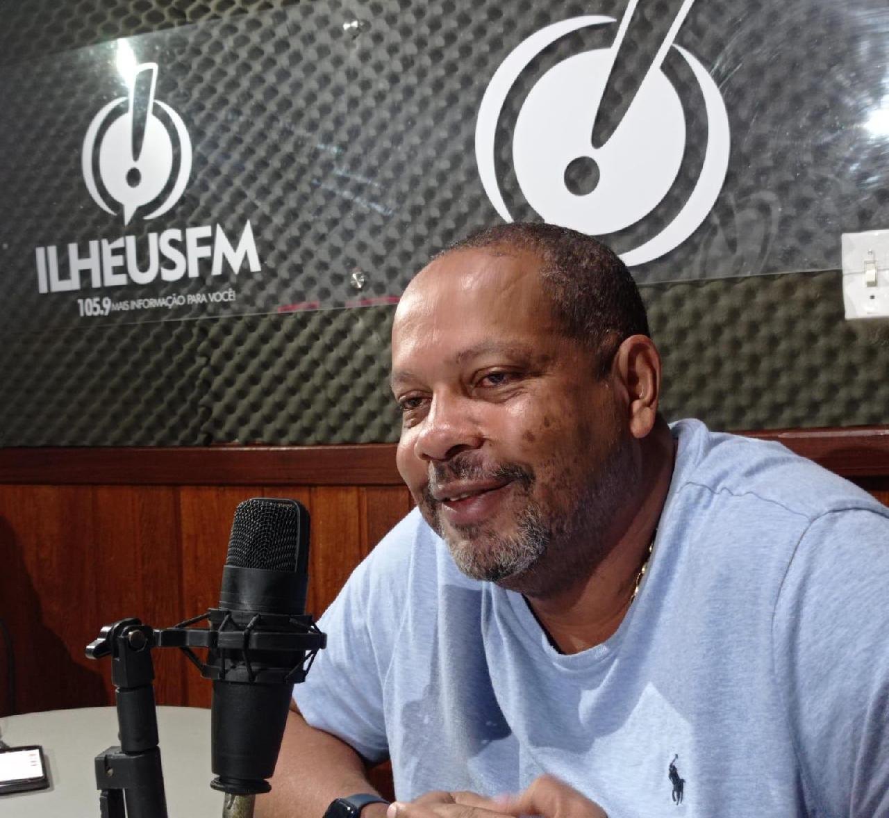 PISTOLAS TASER: "ELAS JÁ ESTÃO SENDO USADAS EM ILHÉUS PELOS GCMS, NOS LOCAIS DE MAIOR NECESSIDADE", DECLAROU CORONEL BARRETO PISTOLAS TASER: "ELAS JÁ ESTÃO SENDO USADAS EM ILHÉUS PELOS GCMS, NOS LOCAIS DE MAIOR NECESSIDADE", DECLAROU CORONEL BARRETO