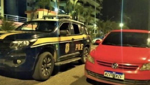 ILHÉUS: MEMBRO DE FACÇÃO CRIMINOSA  É PRESO COM CARRO ROUBADO NA BR 415
