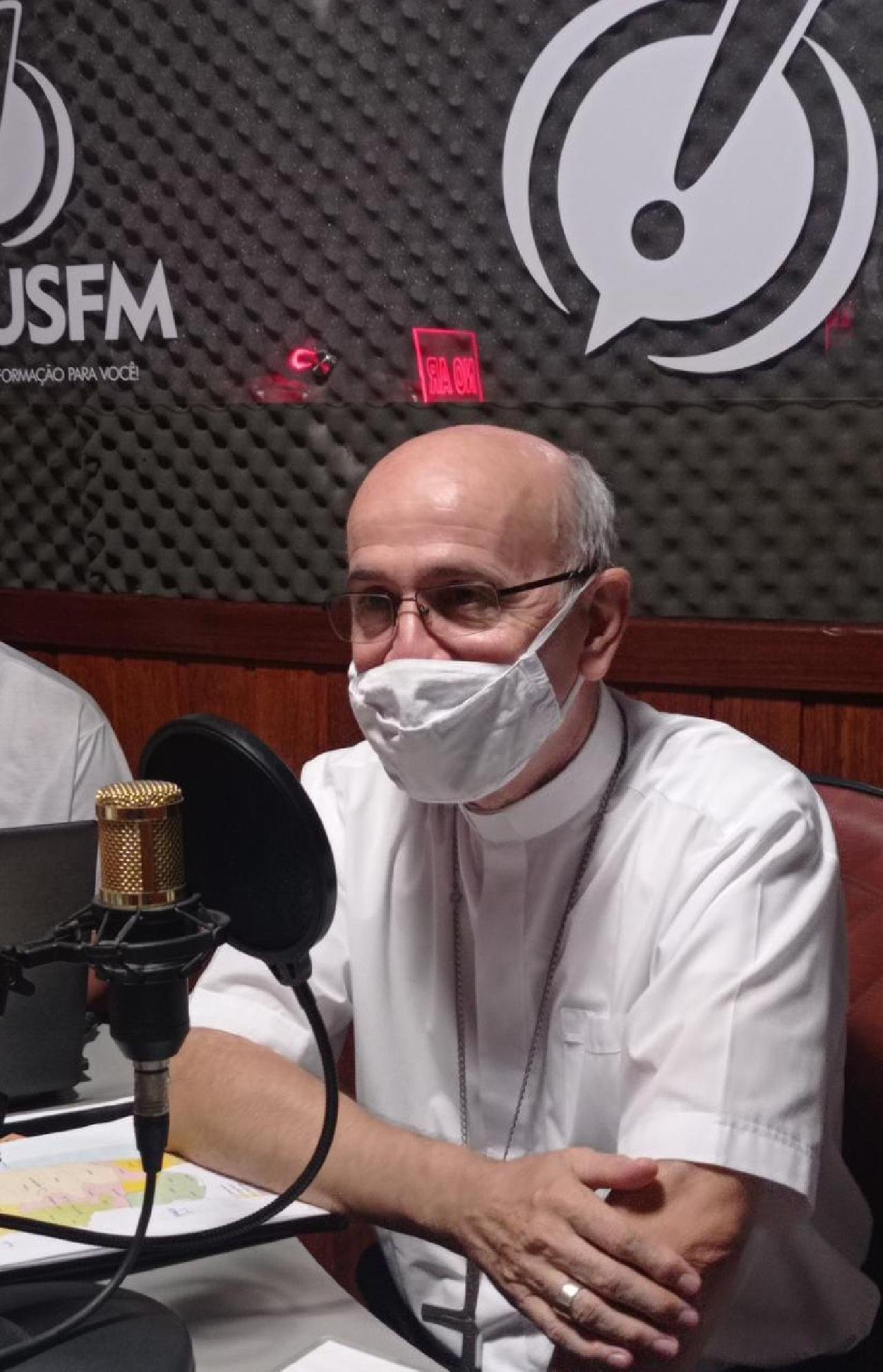  "QUANDO TROCA VOCAÇÃO POR PROFISSÃO, ESTÁ DESVIRTUANDO O SER", AFIRMA DOM GIOVANNI CRIPPA