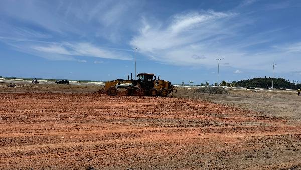 ÁREA NA SOARES LOPES PASSA POR PREPARAÇÃO PARA RECEBER NOVO ESTACIONAMENTO