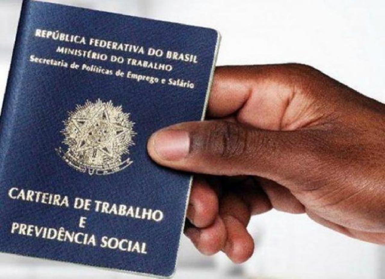 SEGUNDO IBGE, NO 3º TRIMESTRE DESEMPREGO AUMENTOU SÓ ENTRE OS NEGROS SEGUNDO IBGE, NO 3º TRIMESTRE DESEMPREGO AUMENTOU SÓ ENTRE OS NEGROS