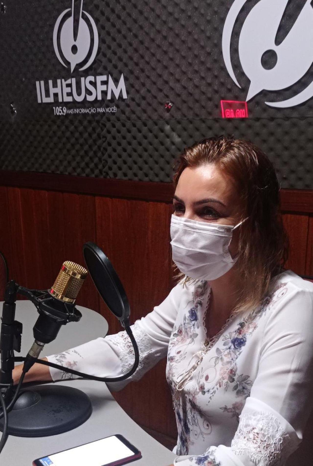 "AQUI NA BAHIA NÃO EXISTE A POSSIBILIDADE DE TER CURSOS DE SÁUDE À DISTÂNCIA" DIZ DRª KARLA GRESIK "AQUI NA BAHIA NÃO EXISTE A POSSIBILIDADE DE TER CURSOS DE SÁUDE À DISTÂNCIA" DIZ DRª KARLA GRESIK