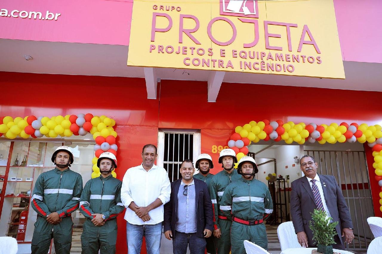 GRUPO PROJETA INAUGURA UNIDADE DE SEGURANÇA CONTRA INCÊNDIO GRUPO PROJETA INAUGURA UNIDADE DE SEGURANÇA CONTRA INCÊNDIO
