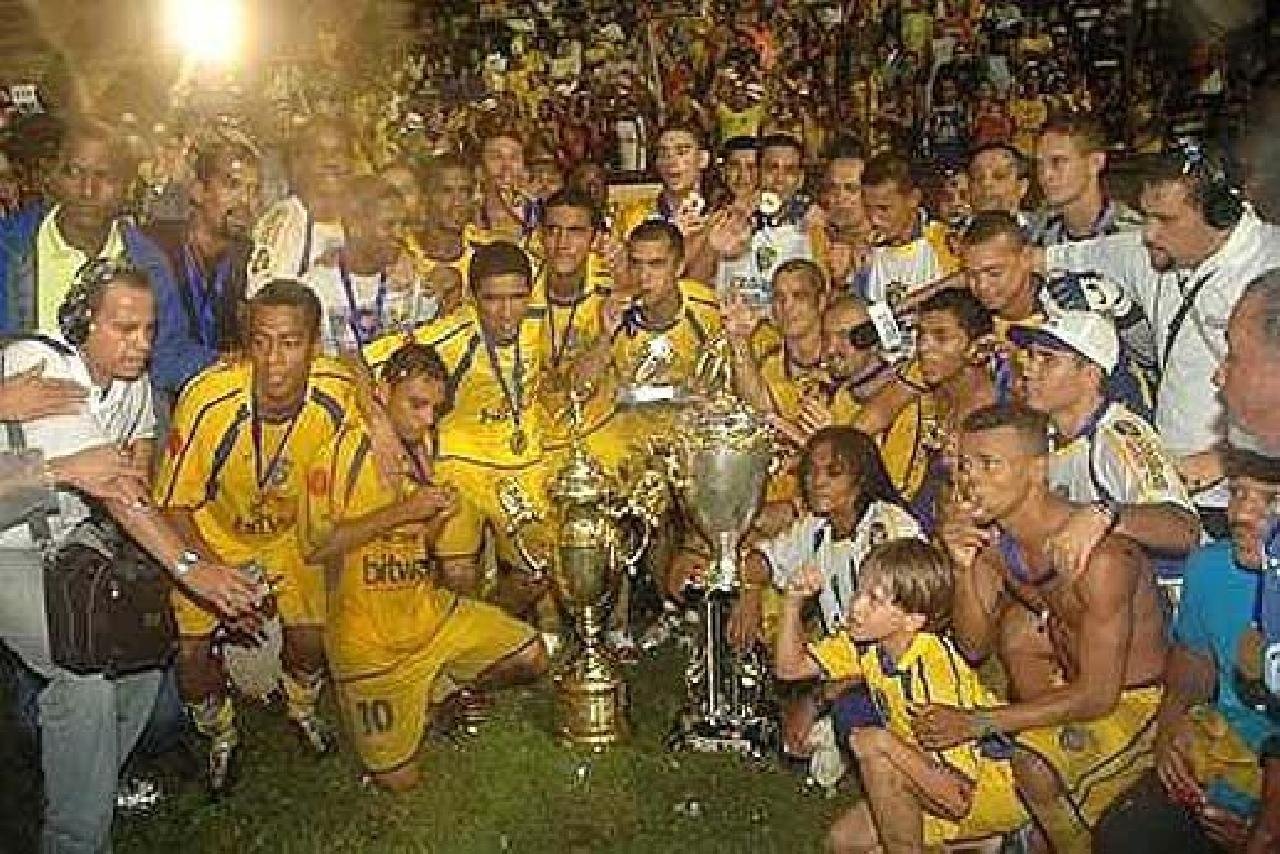 COLO-COLO COMEMORA 14 ANOS DO TÍTULO DE CAMPEÃO BAIANO COLO-COLO COMEMORA 14 ANOS DO TÍTULO DE CAMPEÃO BAIANO