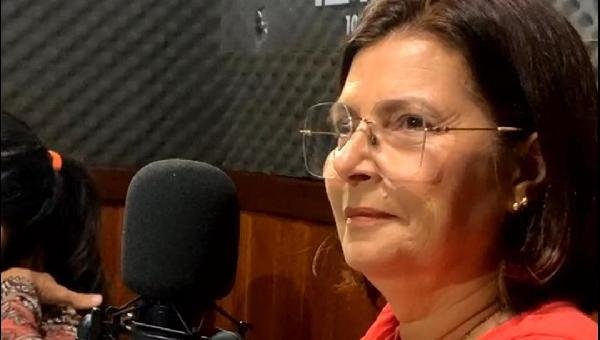 “EU ESTOU TRABALHANDO PARA TER ACIMA DE 90 MIL VOTOS”, DIZ ADÉLIA PINHEIRO SOBRE DISPUTA POR VAGA NA CÂMARA FEDERAL