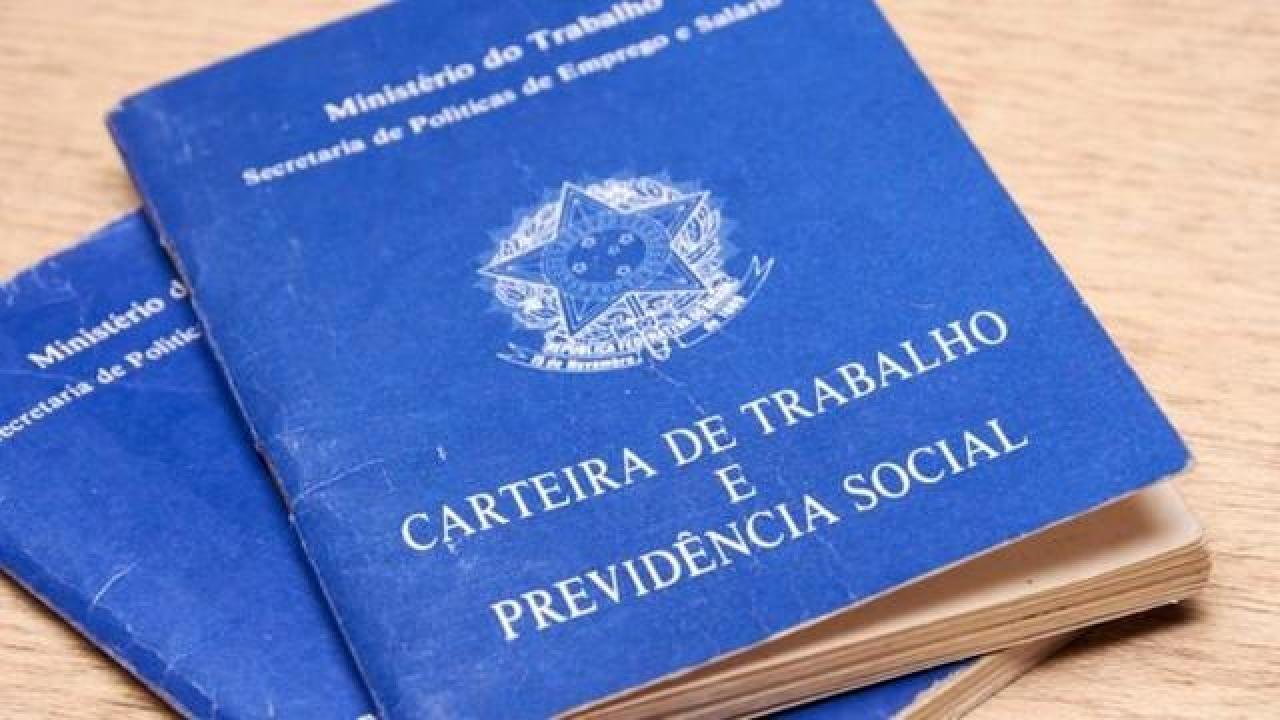 BAHIA TEM CERCA DE 93 MIL PESSOAS À ESPERA DA LIBERAÇÃO DE BENEFÍCIOS DO INSS BAHIA TEM CERCA DE 93 MIL PESSOAS À ESPERA DA LIBERAÇÃO DE BENEFÍCIOS DO INSS