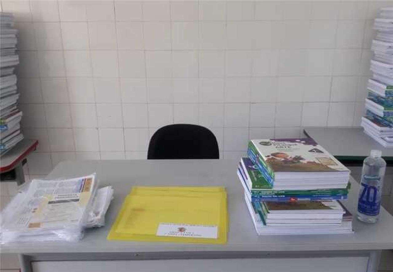 ILHÉUS: FAMÍLIAS PODEM RETIRAR MATERIAL DE ESTUDO ATÉ QUINTA (1°) NAS ESCOLA ILHÉUS: FAMÍLIAS PODEM RETIRAR MATERIAL DE ESTUDO ATÉ QUINTA (1°) NAS ESCOLA