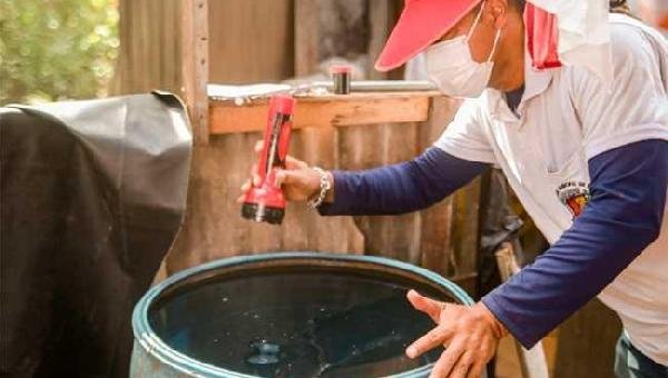 CASOS SUSPEITOS DE DENGUE AUMENTAM E PREFEITURA DE ILHÉUS INTENSIFICA AÇÕES NOS BAIRROS
