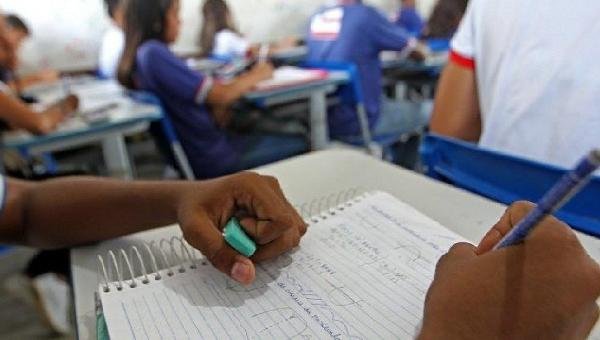 ESTUDANTES DA REDE ESTADUAL DE ENSINO RETORNAM ÀS AULAS NESTA SEGUNDA (6)