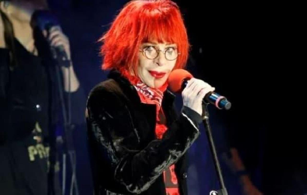 APÓS MORTE, 12 MÚSICAS DE RITA LEE ENTRAM NO TOP 50 DE VIRAIS NO PAÍS APÓS MORTE, 12 MÚSICAS DE RITA LEE ENTRAM NO TOP 50 DE VIRAIS NO PAÍS