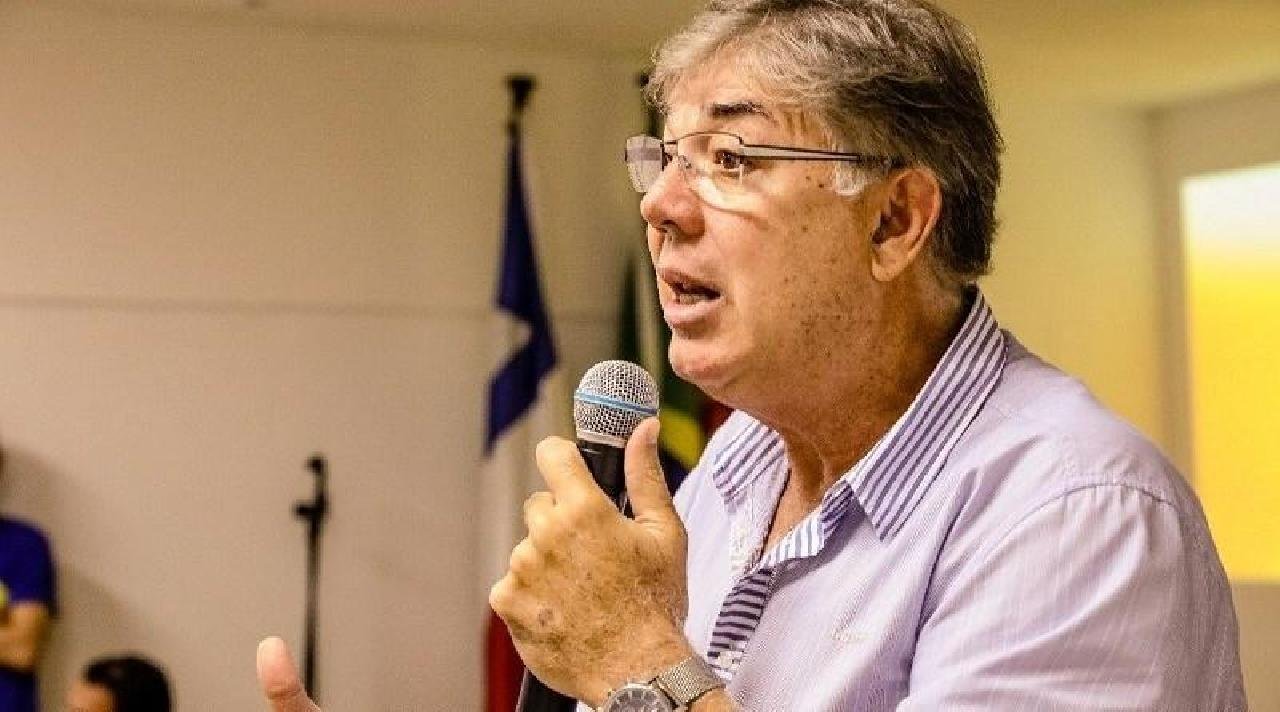EX-SECRETÁRIO USA FACEBOOK PARA FALAR SOBRE PECADOS MORTAIS DO GOVERNO MARÃO EX-SECRETÁRIO USA FACEBOOK PARA FALAR SOBRE PECADOS MORTAIS DO GOVERNO MARÃO