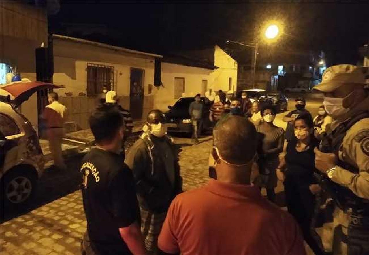 ILHÉUS: DIVULGADO BALANÇO DA FISCALIZAÇÃO INTEGRADA DURANTE VIGÊNCIA DO DECRETO MUNICIPAL ILHÉUS: DIVULGADO BALANÇO DA FISCALIZAÇÃO INTEGRADA DURANTE VIGÊNCIA DO DECRETO MUNICIPAL