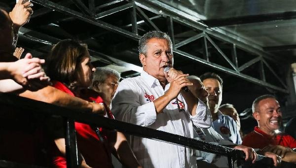 RUI DIZ QUE BRASIL NÃO PODE SER GOVERNADO POR “MILICIANO” E PEDE 5 MILHÕES DE VOTOS PARA LULA NA BAHIA 