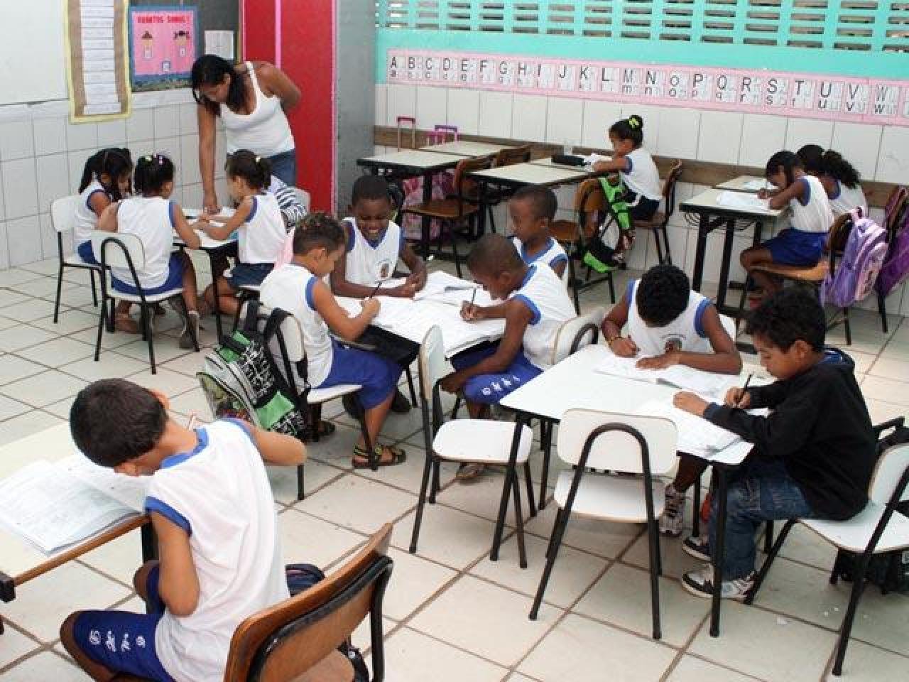 CHUVAS PROVOCAM SUSPENSÃO DAS AULAS NA ESCOLA PEQUENO DAVI NESTA TERÇA CHUVAS PROVOCAM SUSPENSÃO DAS AULAS NA ESCOLA PEQUENO DAVI NESTA TERÇA
