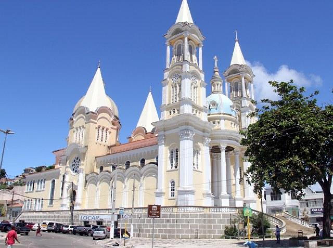 ILHÉUS 485 ANOS: CATEDRAL DE SÃO SEBASTIÃO RECEBE EXPOSIÇÃO DE ARTES SACRAS ILHÉUS 485 ANOS: CATEDRAL DE SÃO SEBASTIÃO RECEBE EXPOSIÇÃO DE ARTES SACRAS