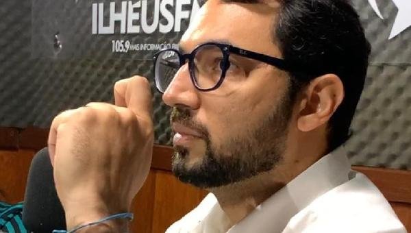 "A PARTIR DO DIA 3, SEXTA-FEIRA, VAMOS RETOMAR A PRODUÇÃO DE MASSA ASFÁLTICA NO MUNICÍPIO PARA VOLTAR COM FORÇA TOTAL”, DIZ GABRIEL ANDRADE SOBRE A PAVIMENTAÇÃO EM ILHÉUS
