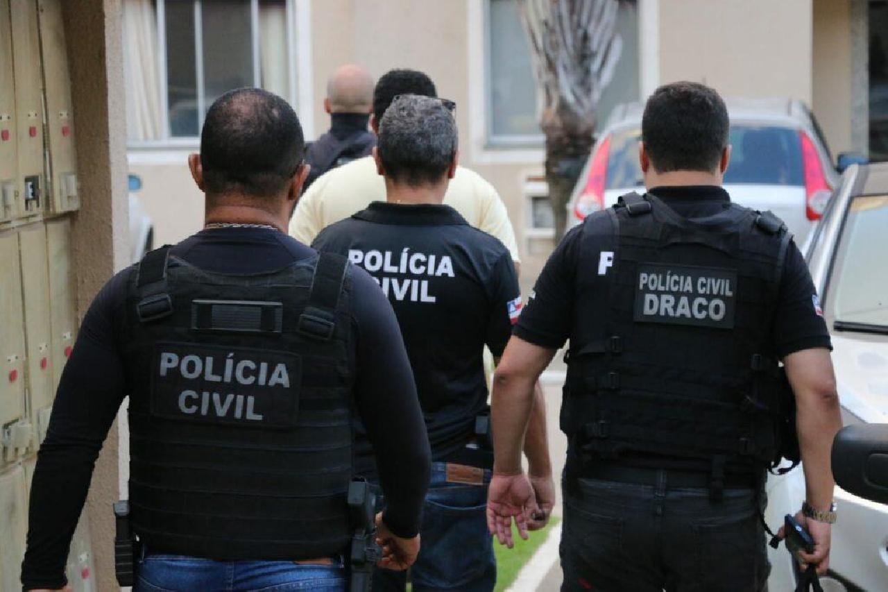 POLÍCIA CIVIL IDENTIFICA RESPONSÁVEIS POR AMEAÇAS A ESCOLAS NA BAHIA POLÍCIA CIVIL IDENTIFICA RESPONSÁVEIS POR AMEAÇAS A ESCOLAS NA BAHIA
