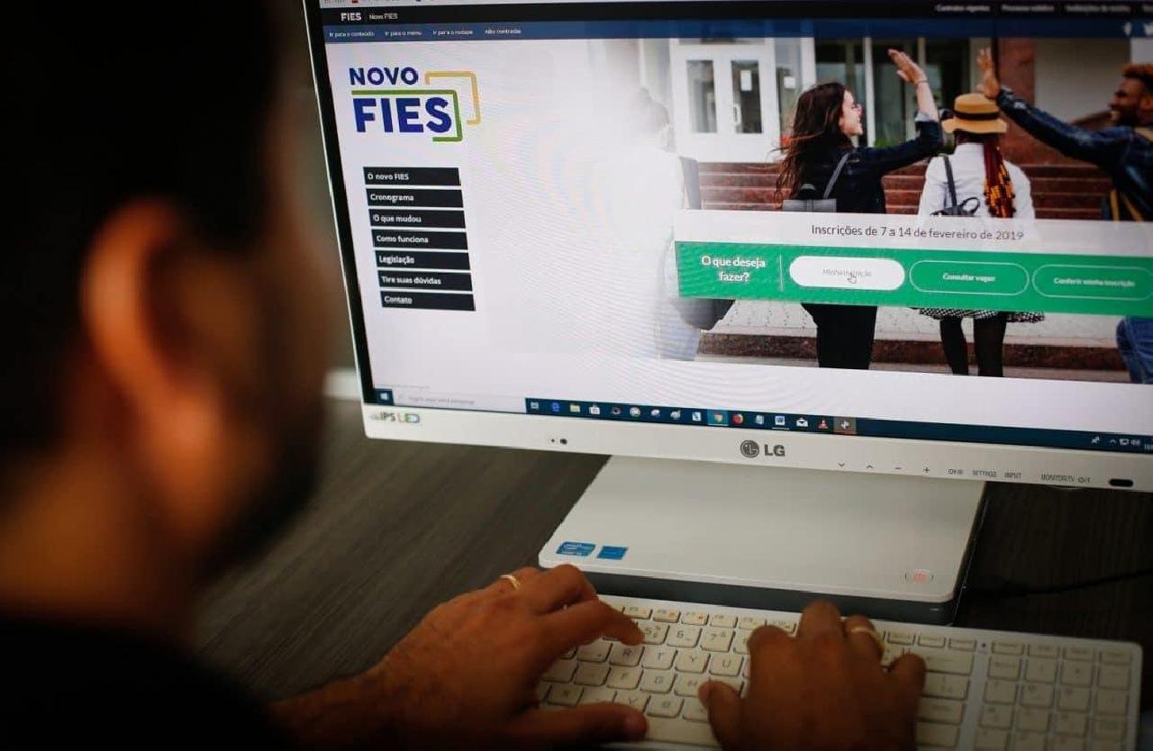 INSCRIÇÕES PARA O FIES COMEÇAM NESTA QUARTA-FEIRA (5) INSCRIÇÕES PARA O FIES COMEÇAM NESTA QUARTA-FEIRA (5)