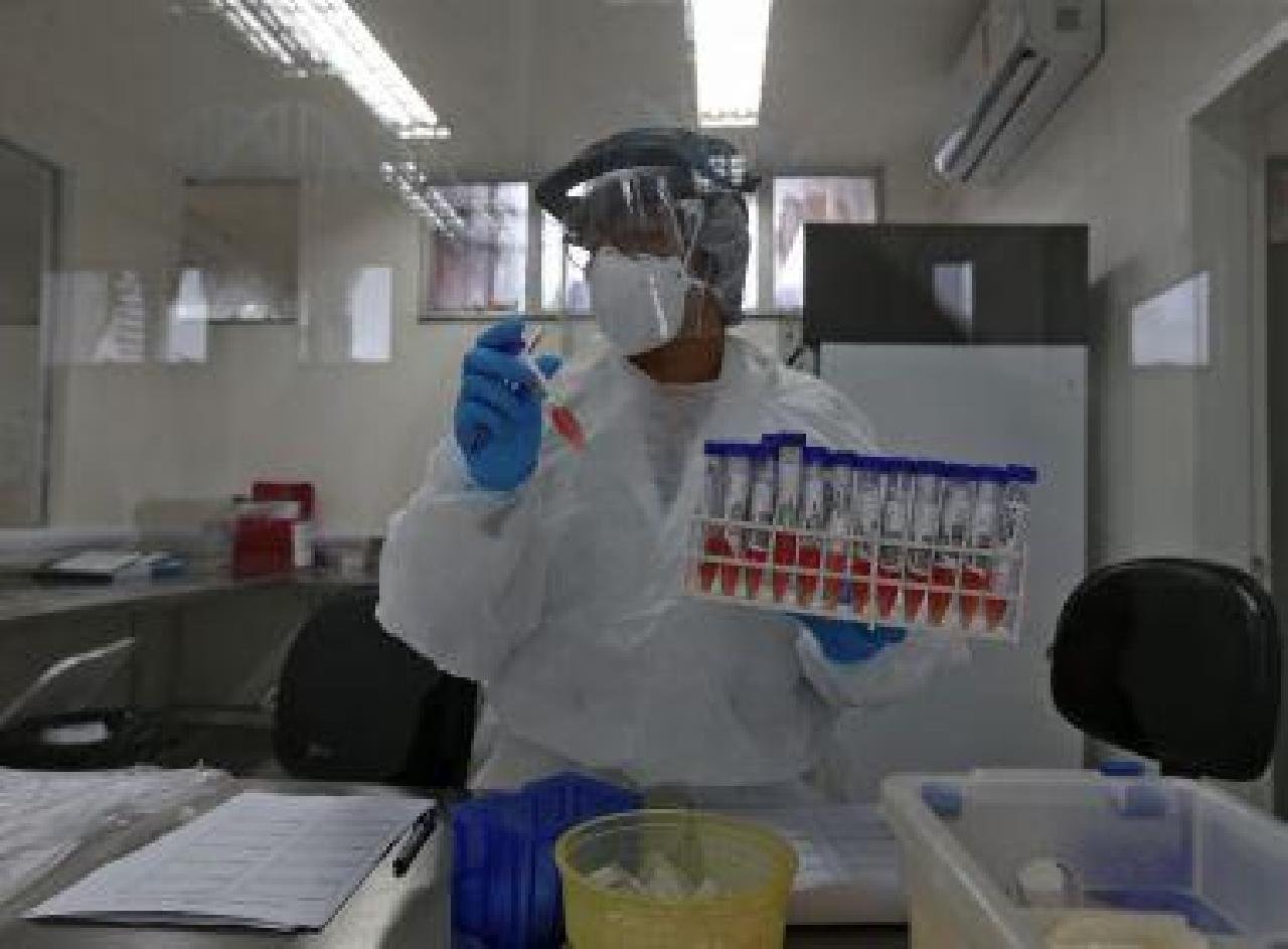 BAHIA VOLTA A REGISTRAR MAIS DE 60 ÓBITOS POR COVID-19. BAHIA VOLTA A REGISTRAR MAIS DE 60 ÓBITOS POR COVID-19.
