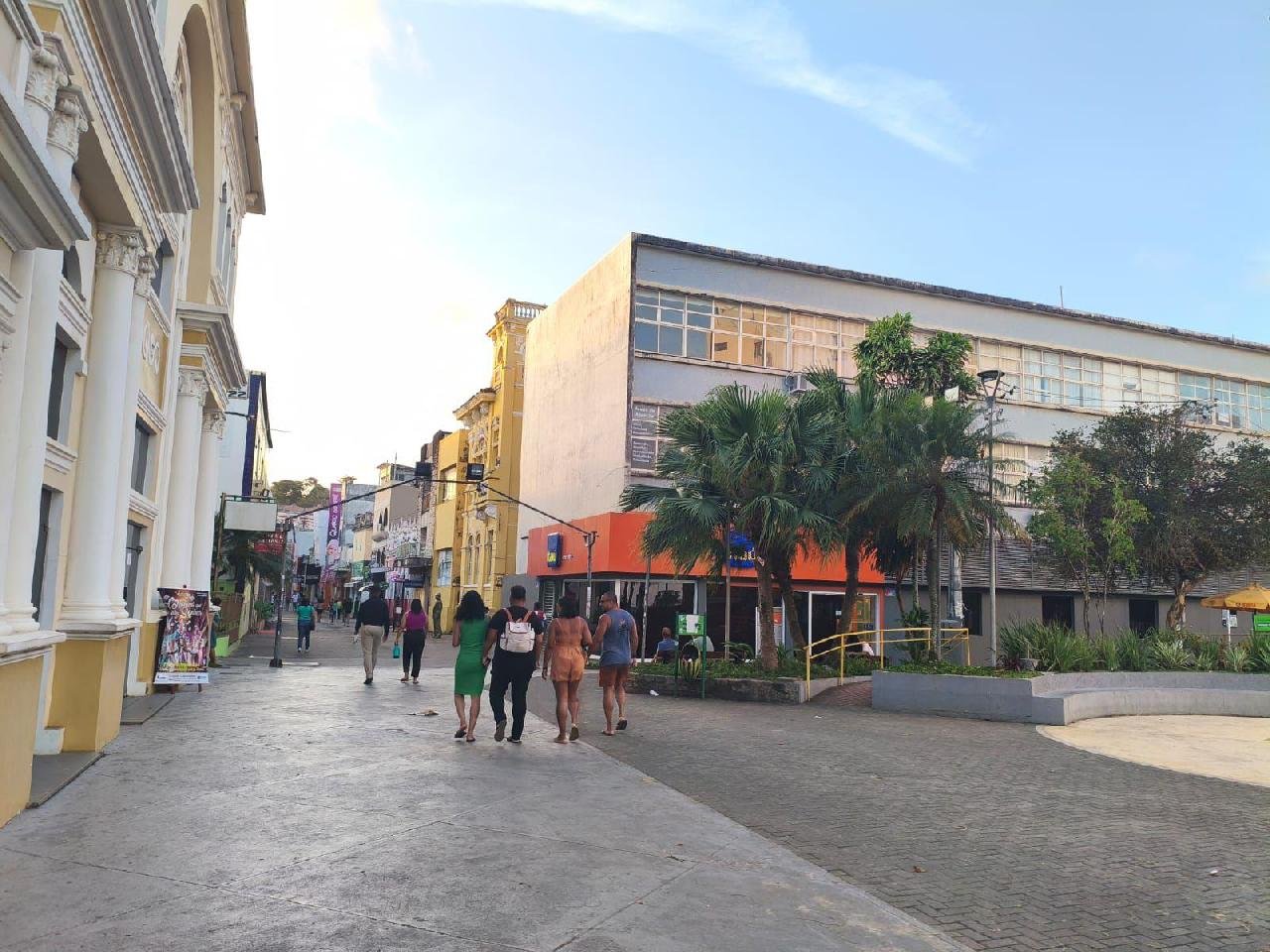 PREFEITURA DE ILHÉUS REALIZA ORDENAMENTO URBANO NO CENTRO HISTÓRICO