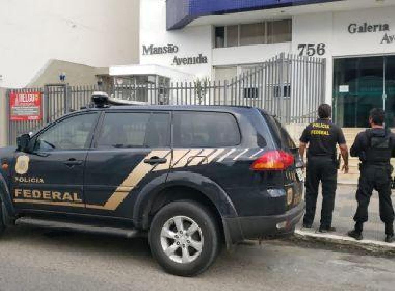 JEQUIÉ: PREFEITO DEVE SER AFASTADO APÓS MAIS UMA OPERAÇÃO DA PF JEQUIÉ: PREFEITO DEVE SER AFASTADO APÓS MAIS UMA OPERAÇÃO DA PF