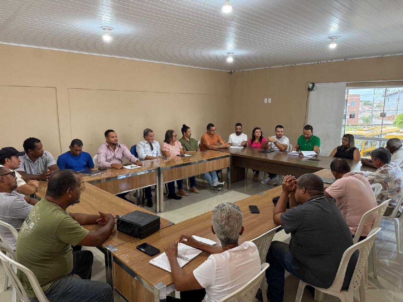 REUNIÃO COM ADMINISTRADORES DE BAIRRO DISCUTE DEMANDAS DAS COMUNIDADES EM ILHÉUS