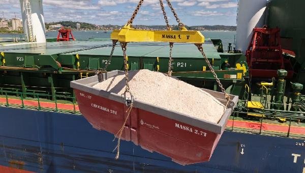 PORTO DE ILHÉUS CONCLUI OPERAÇÃO SIMULTÂNEA DE CARGAS E AMPLIA PERSPECTIVAS DE MOVIMENTAÇÃO