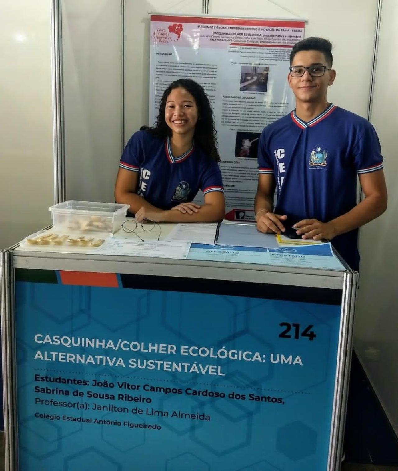 ESTUDANTES DESENVOLVEM TALHERES COMESTÍVEIS NO INTERIOR DA BAHIA ESTUDANTES DESENVOLVEM TALHERES COMESTÍVEIS NO INTERIOR DA BAHIA