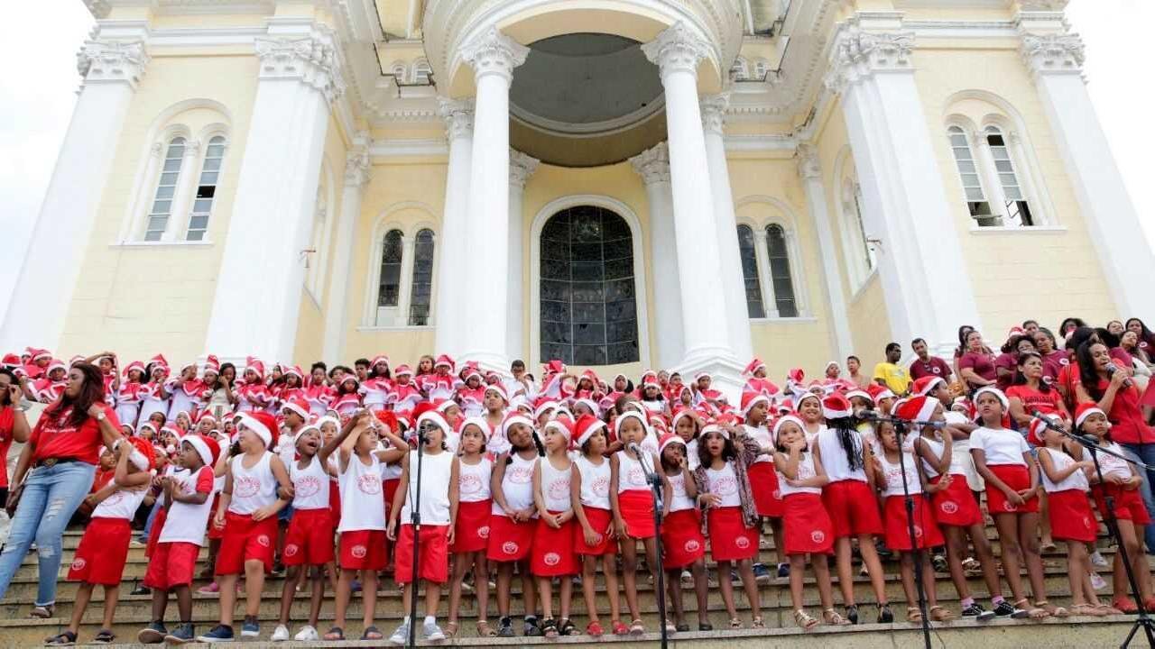 CANTATAS DE NATAL TERÃO APRESENTAÇÕES DOS ALUNOS DAS ESCOLAS DA REDE MUNICIPAL DE ENSINO CANTATAS DE NATAL TERÃO APRESENTAÇÕES DOS ALUNOS DAS ESCOLAS DA REDE MUNICIPAL DE ENSINO