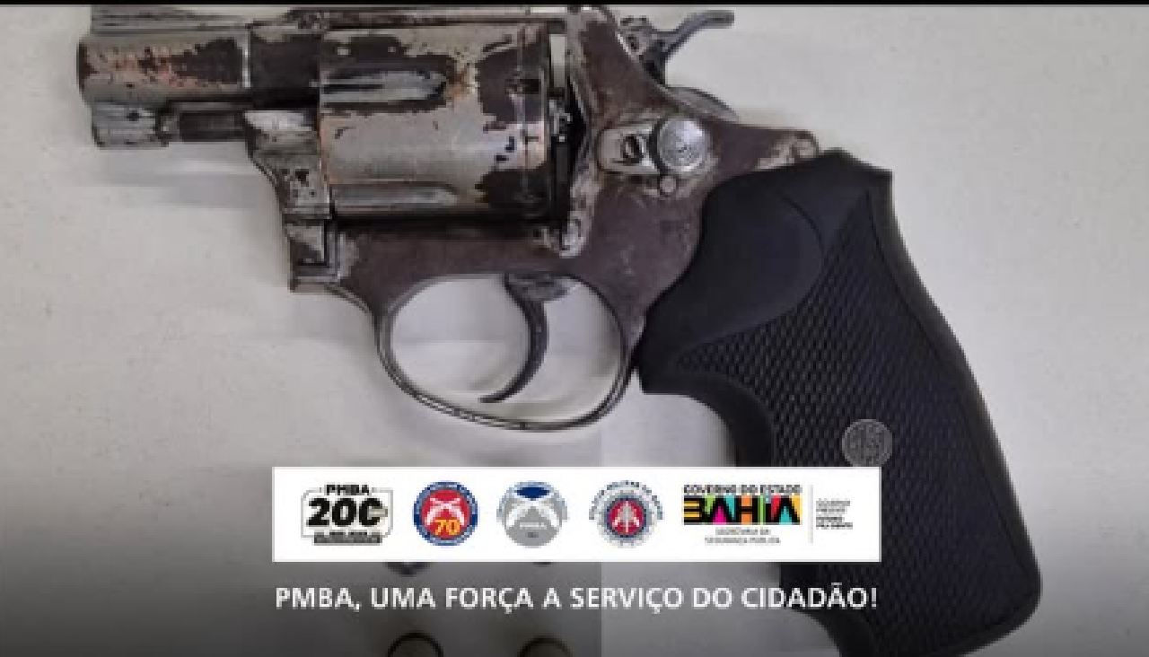 ARMA DE FOGO É APREENDIDA PELA POLÍCIA MILITAR NA AVENIDA PRINCESA ISABEL, EM ILHÉUS ARMA DE FOGO É APREENDIDA PELA POLÍCIA MILITAR NA AVENIDA PRINCESA ISABEL, EM ILHÉUS