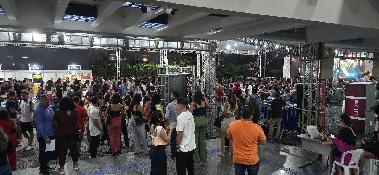 FACULDADE DE ILHÉUS PROMOVE 18ª FEIRA DE NEGÓCIOS
