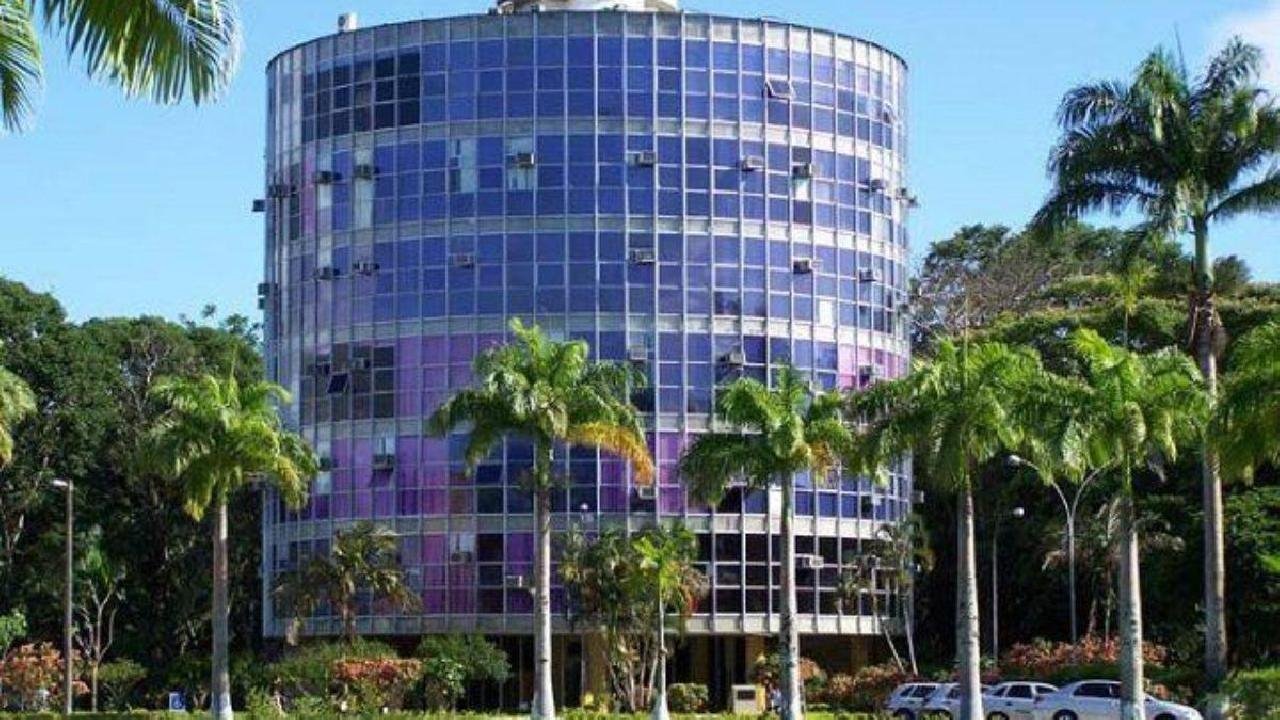 UESC DÁ INÍCIO A PROCESSO DE NORMATIZAÇÃO DE OFERTA DE ATIVIDADES MEDIADAS POR TECNOLOGIA UESC DÁ INÍCIO A PROCESSO DE NORMATIZAÇÃO DE OFERTA DE ATIVIDADES MEDIADAS POR TECNOLOGIA