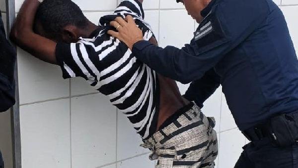 HOMEM É PRESO SUSPEITO DE IMPORTUNAÇÃO SEXUAL DURANTE FEIRA DO SÃO CAETANO, EM ITABUNA