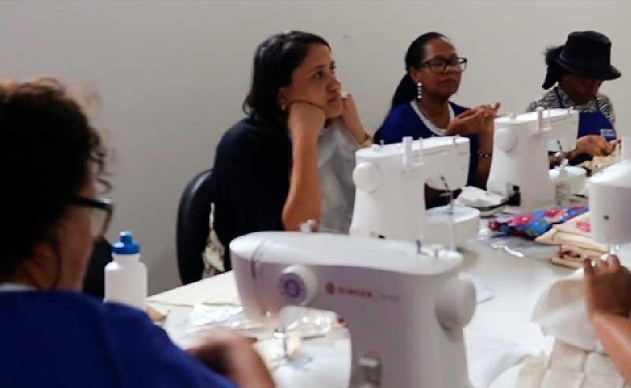 CAPACITAÇÃO PROFISSIONAL EMPODERA EM ILHÉUS E OFERECE POSSIBILIDADE DE AUTONOMIA FINANCEIRA CAPACITAÇÃO PROFISSIONAL EMPODERA EM ILHÉUS E OFERECE POSSIBILIDADE DE AUTONOMIA FINANCEIRA