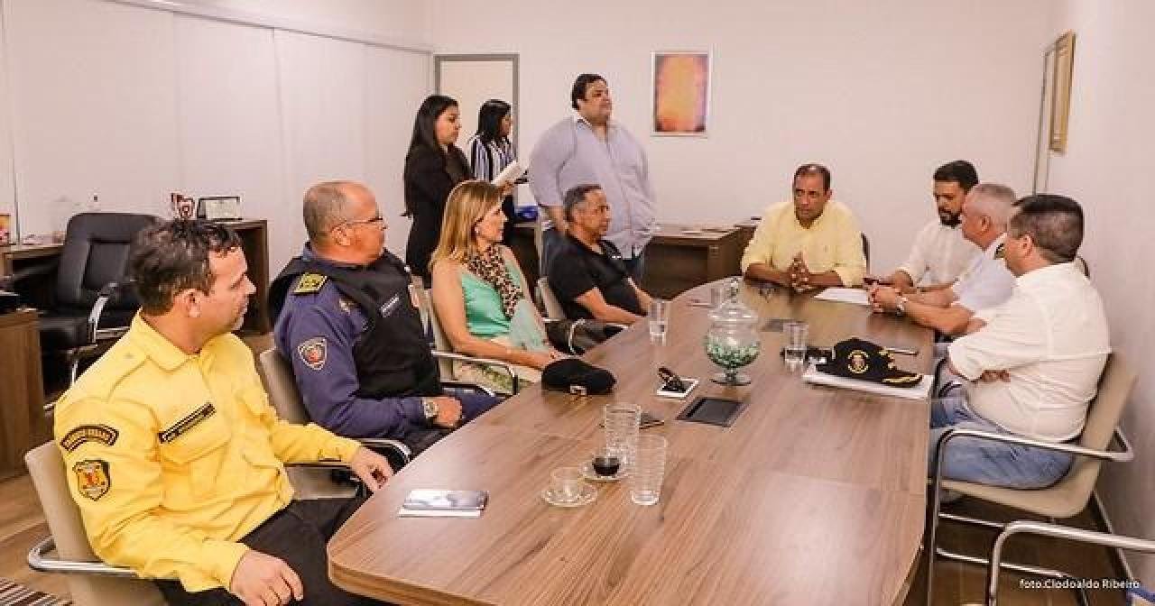 MARINHA E GOVERNO MUNICIPAL CELEBRAM PROTOCOLO DE INTENÇÕES PARA REORDENAMENTO DA PRAIA DO CRISTO MARINHA E GOVERNO MUNICIPAL CELEBRAM PROTOCOLO DE INTENÇÕES PARA REORDENAMENTO DA PRAIA DO CRISTO
