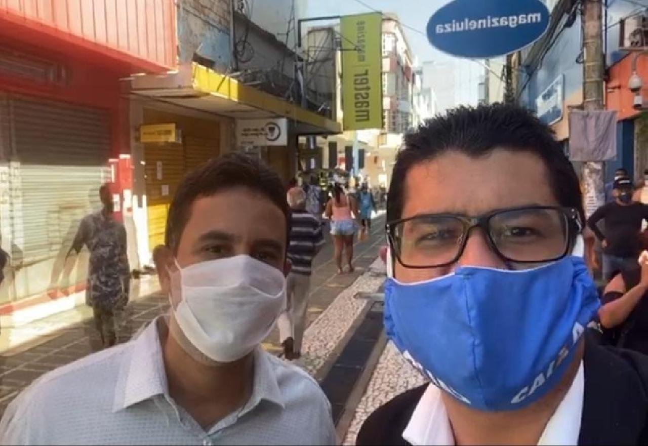 VÍDEO: GERENTES DA CAIXA COMEMORAM FILAS ZERADAS EM ILHÉUS VÍDEO: GERENTES DA CAIXA COMEMORAM FILAS ZERADAS EM ILHÉUS
