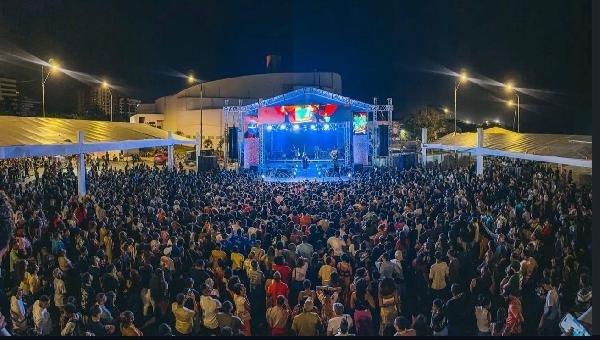 SUCESSO DE PÚBLICO: CANTA BAHIA CHEGA A ILHÉUS EM GRANDE ESTILO