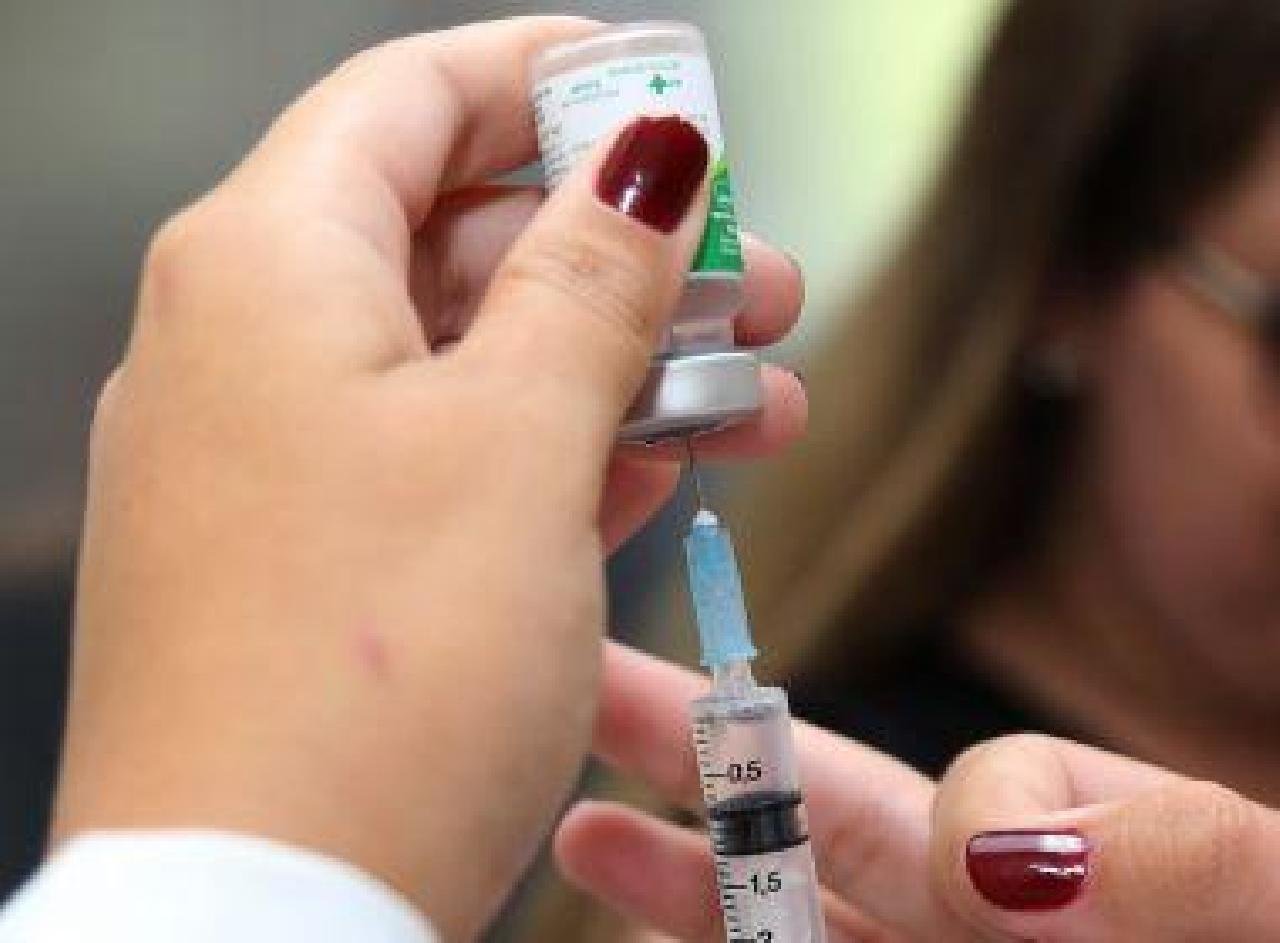 BAHIA TEM BAIXA ADESÃO DA VACINA CONTRA INFLUENZA BAHIA TEM BAIXA ADESÃO DA VACINA CONTRA INFLUENZA