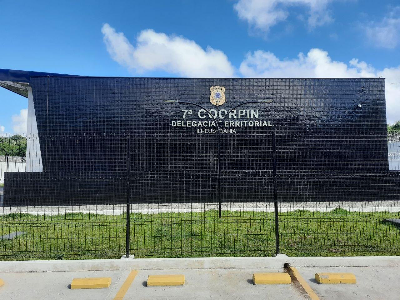 PREFEITURA DE ILHÉUS DENUNCIA FURTO DE CABOS E VANDALISMO EM EQUIPAMENTOS PÚBLICOS PREFEITURA DE ILHÉUS DENUNCIA FURTO DE CABOS E VANDALISMO EM EQUIPAMENTOS PÚBLICOS
