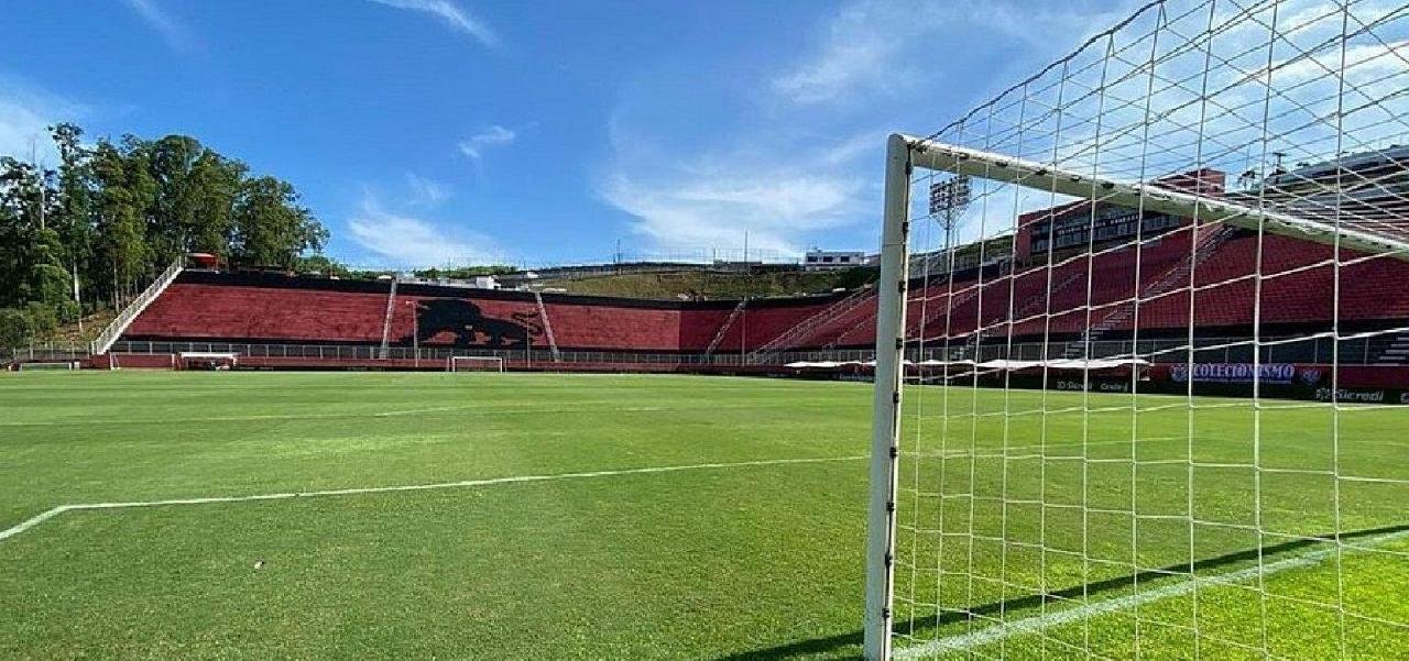 CRIMINOSOS FURTAM CELULARES E CARTEIRA DE JOGADORES DO VITÓRIA DENTRO DO BARRADÃO CRIMINOSOS FURTAM CELULARES E CARTEIRA DE JOGADORES DO VITÓRIA DENTRO DO BARRADÃO