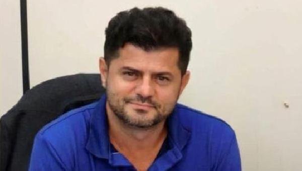 ANTONIO BALBINO LANÇA "AOS OLHOS DA RAZÃO" NESTA TERÇA-FEIRA (09), NA UESC