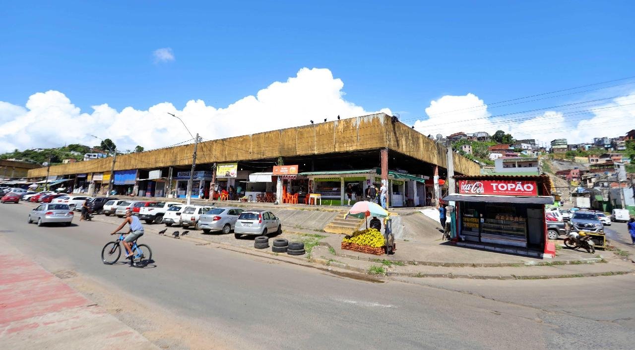 250 KG DE ALIMENTOS IMPRÓPRIOS FORAM APREENDIDOS NESTA SEGUNDA-FEIRA (05), NA CENTRAL DE ABASTECIMENTO DO MALHADO, EM ILHÉUS