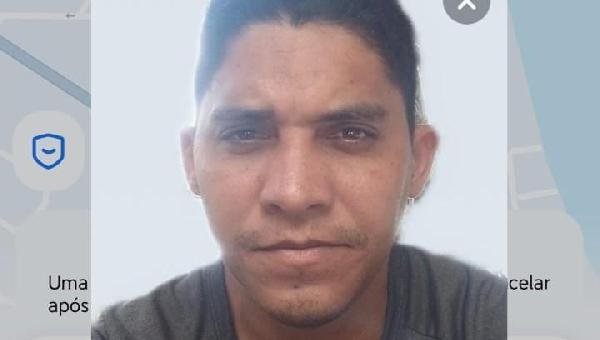 ILHÉUS: MOTORISTA DE APLICATIVO PRESTA DEPOIMENTO À POLÍCIA APÓS SER ACUSADO INJUSTAMENTE DE TRIPLO HOMICÍDIO